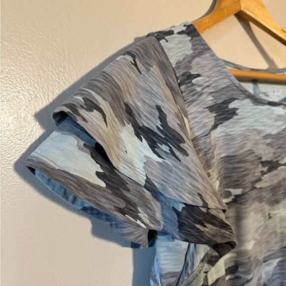 Gray Isabel Maternity Flutter Sleeve Dress Size M EUC - Picture 4 of 6